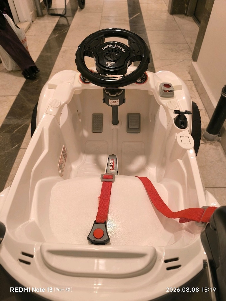 oyuncak akülü araba - 3