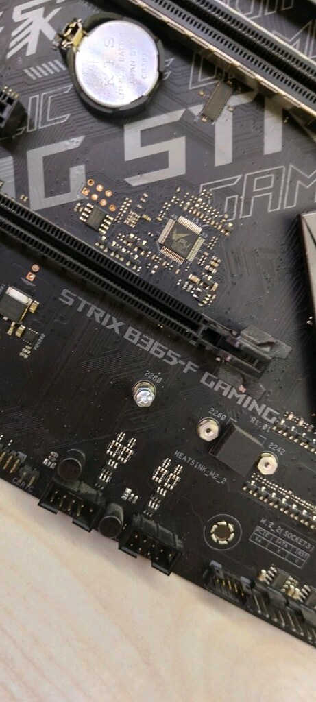 ROG STRİX B365F GAMİNG - 7