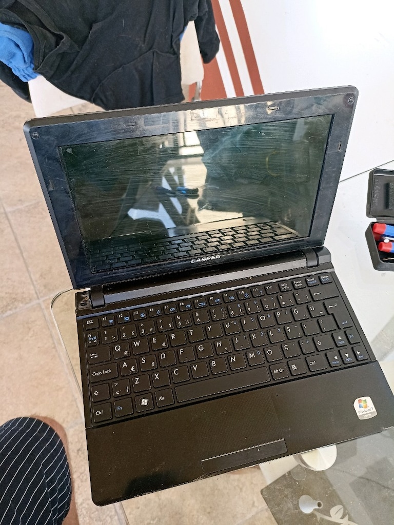 Casper M1100 Notebook - 2