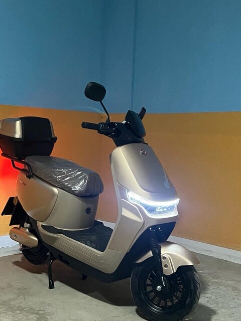 ELEKTRİKLİ MOTOSİKLET | DÜŞÜK KM | MASRAFSIZ | MOTOLUX VALENCIA