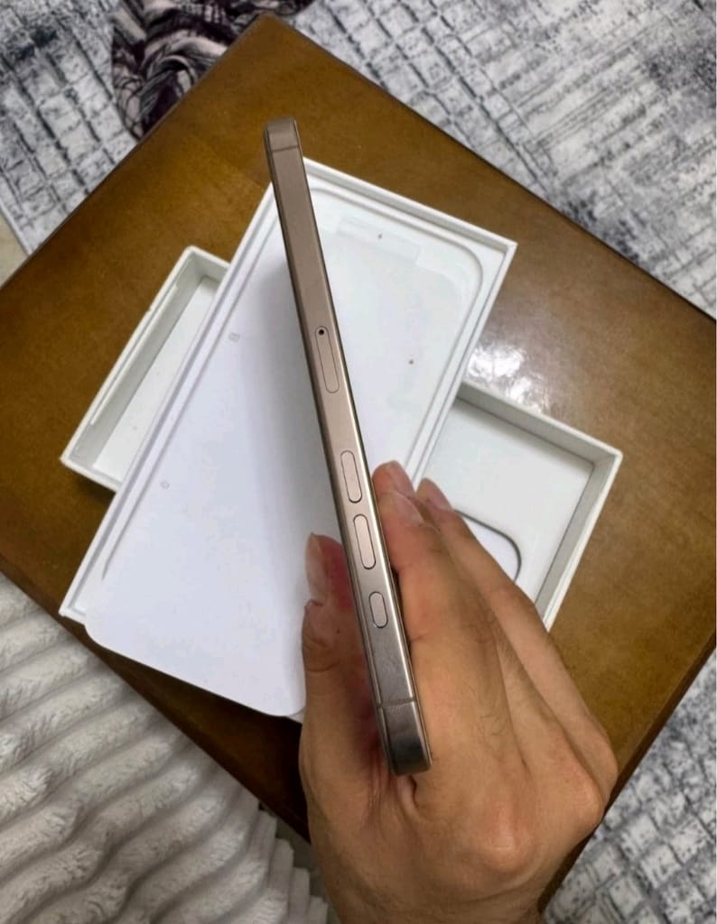 TR İPHONE 16 PRO MAX 256GB NOKTA HATASIZ KUTULU FATURALI - 4