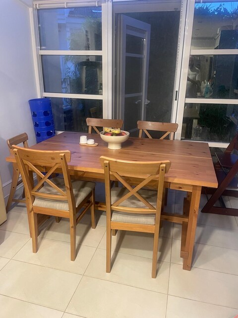NORDVİKEN açılır yemek masası, 4 sandalye antika vernik, 4-6 kişilik
