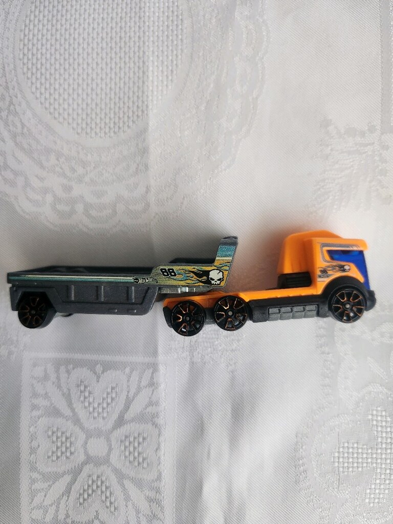 hotwheels trackın trucks chopter chase kamyon takibi taşıyıcı tır 2012 - 3