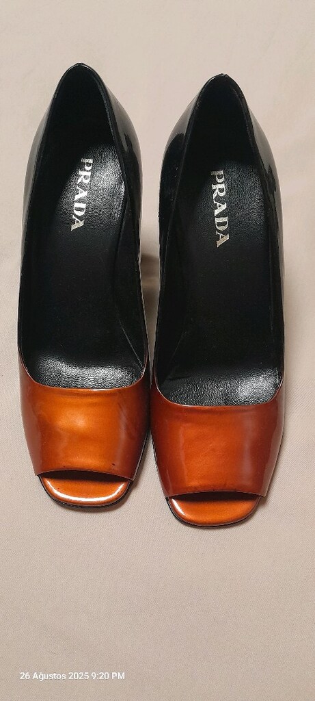Prada 2.el topuklu ayakkabı