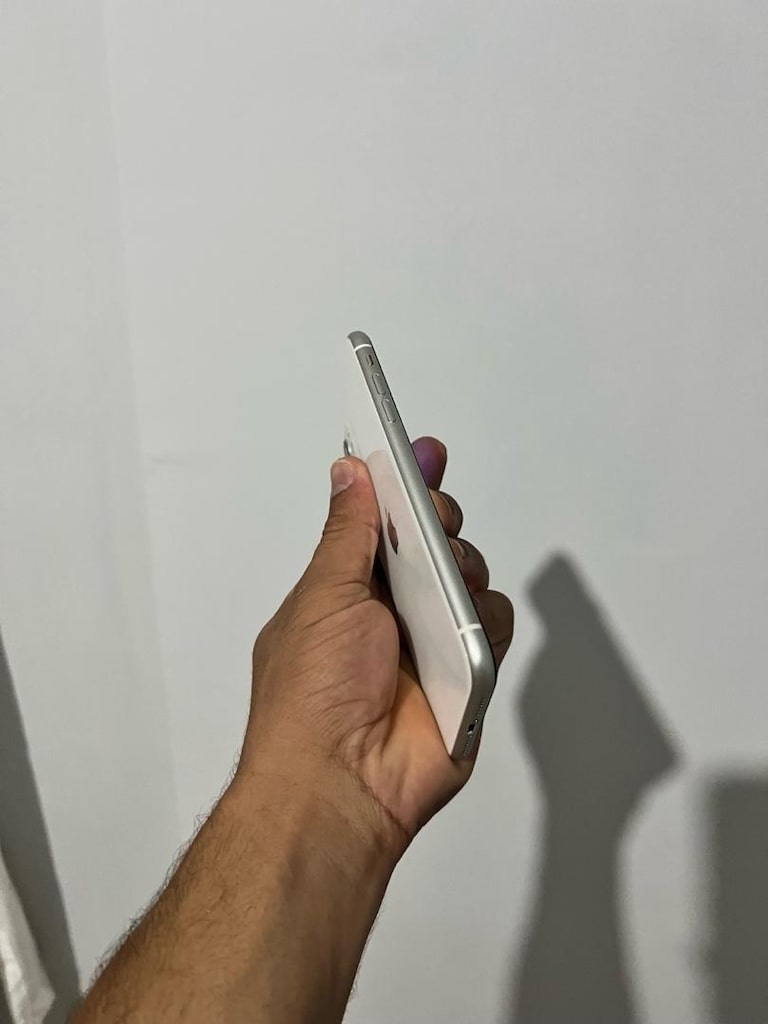 iPhone 11 Türkiye cihazı 64 gb faceid trutone aktif ekran Deyisen - 4
