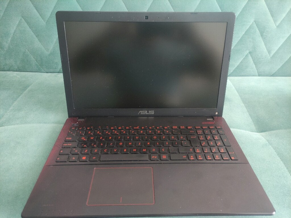 Asus i7 6700HQ / 16 ram /240 SSD/ 4g GB Ekran kart - 4