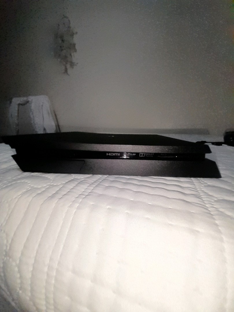 Acil satılık sıfır ayarında PlayStation 4 Slim - 5
