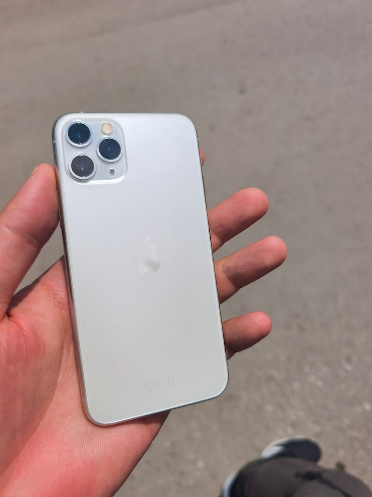 İPHONE 11 PRO 64 GB TR - 2