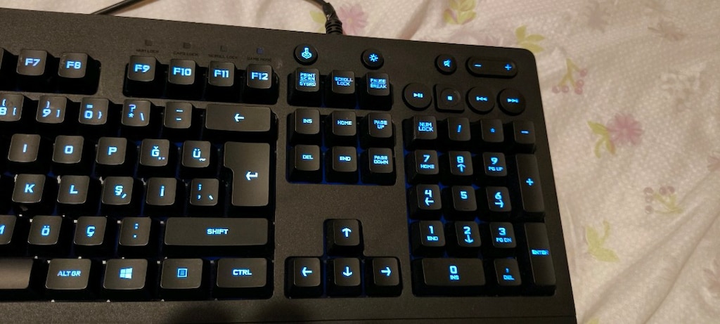 Logitech G213 Prodigy RGB Gaming Klavye - 6