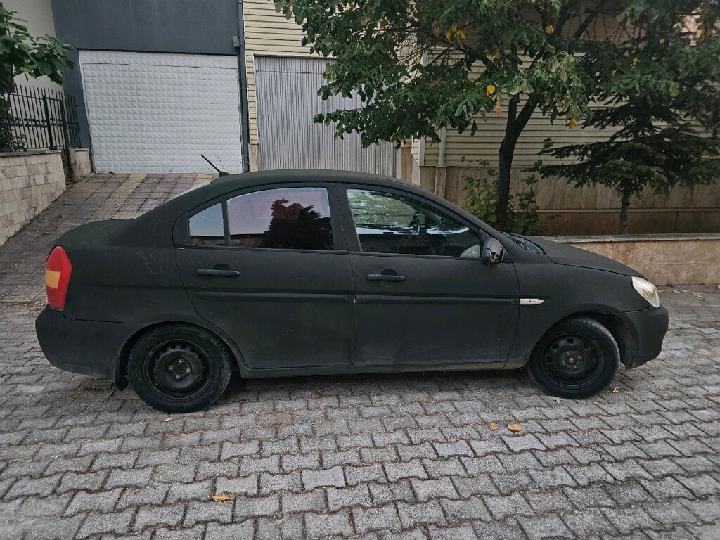 Hyundai Accent Era 1.4 - 3
