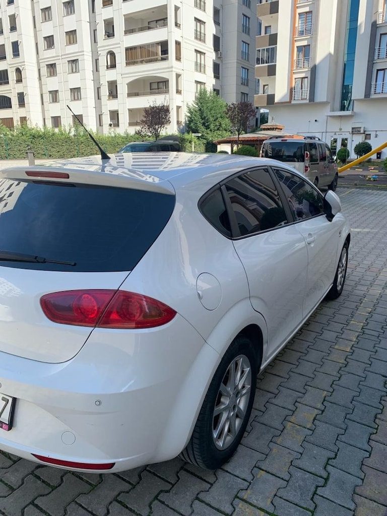 Seat leon 1.4 tsi benzin 2011 model - 3