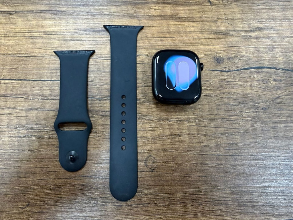 Apple Watch Series 11 46mm Siyah Akıllı Saat - 4