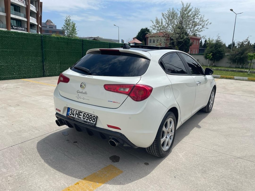 Sportif Ruh Temiz Alfa Romeo Guiletta - 13