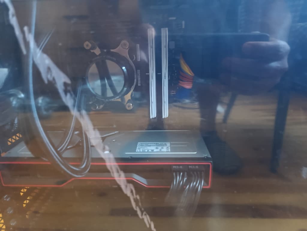ÜST DÜZEY GAMİNG PC