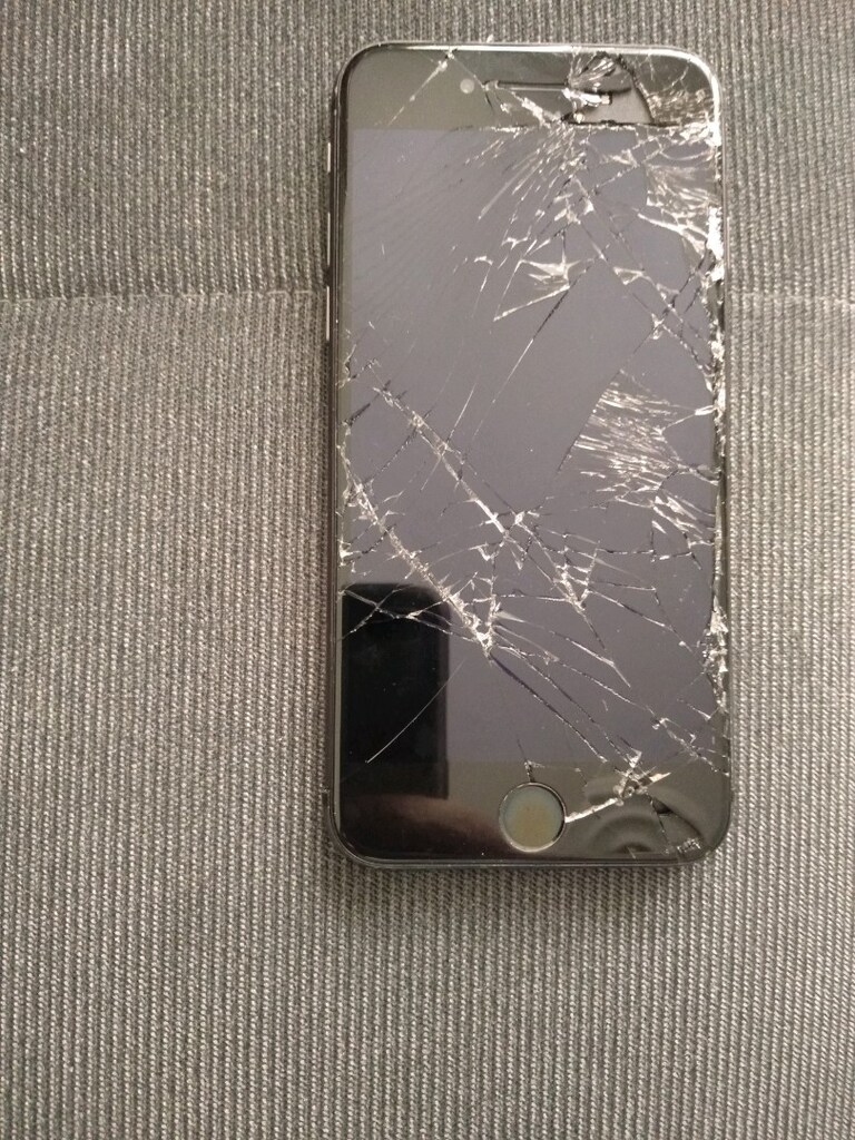 İPHONE 8 ,,TEPKİ YOK ,,PARÇA ,,,YD - 2