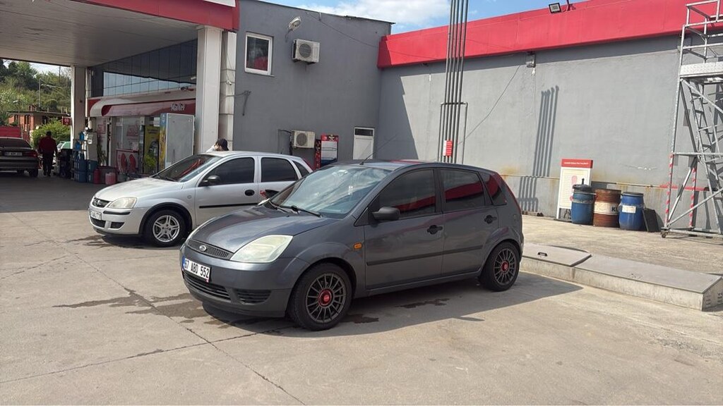SON 3 Gün kaldı ilan kalkmasınaFord Fiesta 2004 1.4 Comfort Benzin&LPG - 17
