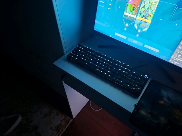 LOGİTECH G413 SE ACIL SATILIK