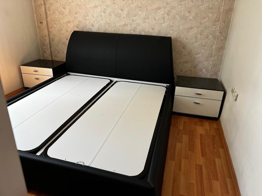 Enza Home Çift Kişilik Sandıklı Baza + Başlık + 2 Komodin - 3
