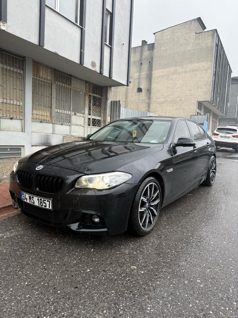 BMW 520i F10 2015 - 4