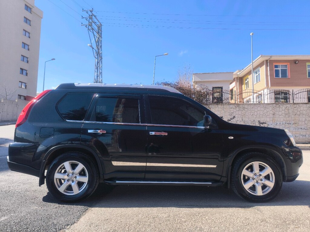 SAHİBİNDEN TEMİZ NİSSAN X-TRAİL - 2