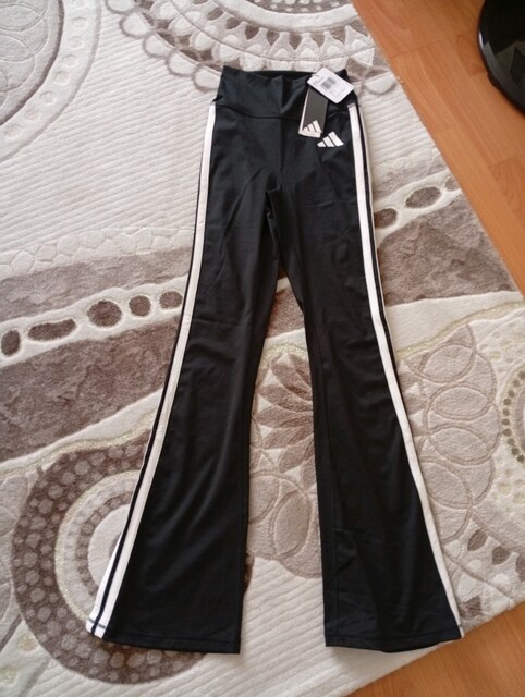 adidas İspanyol paça tayt