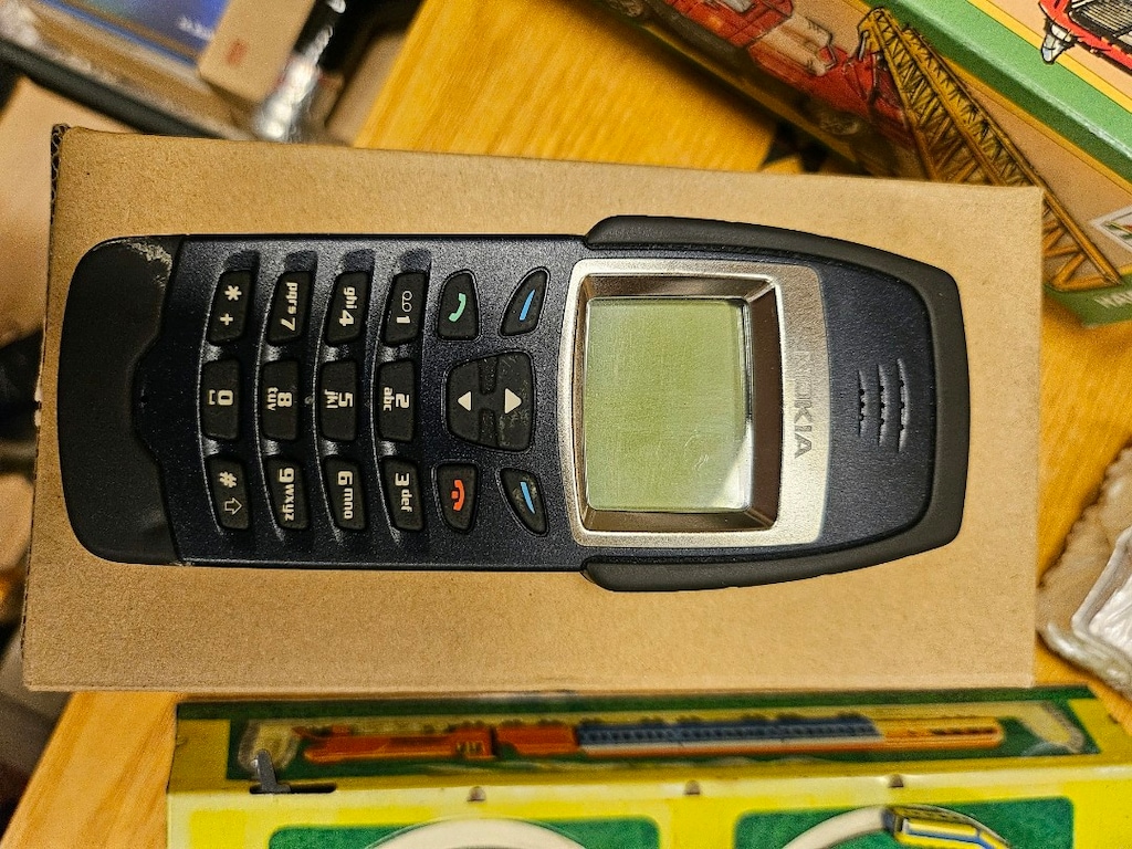 ANTİKA CEP TELEFONU KOLEKSİYONU - 3
