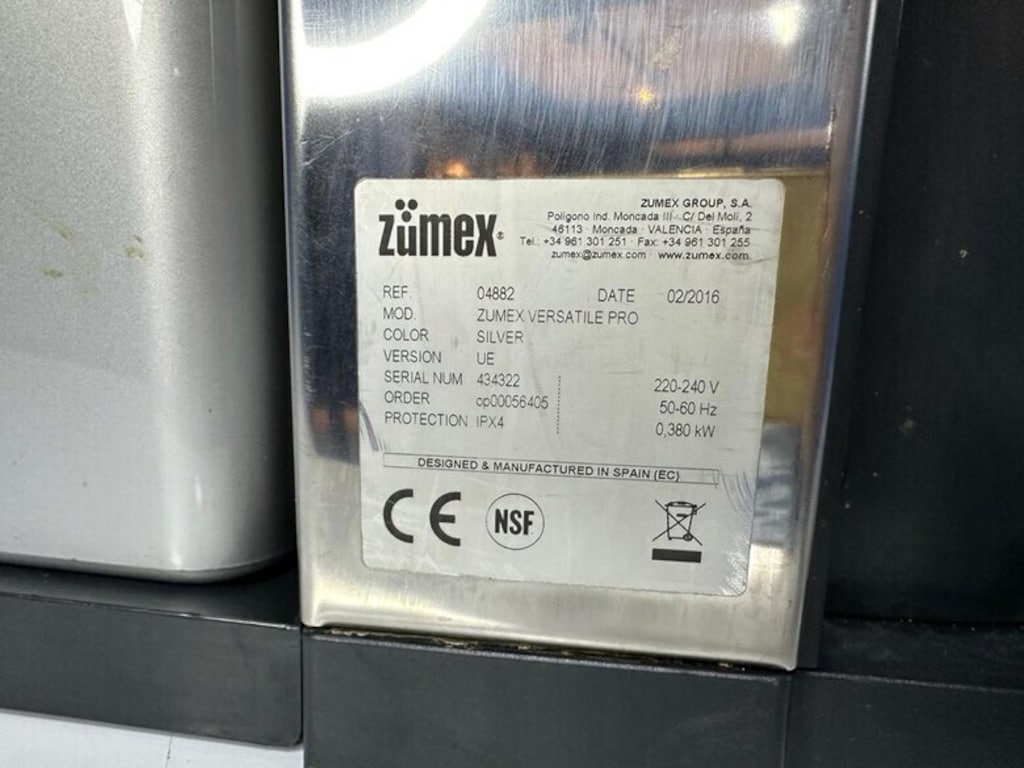 Zumex Versatile Pro Otomatik Portakal Sıkma Makinesi - 7