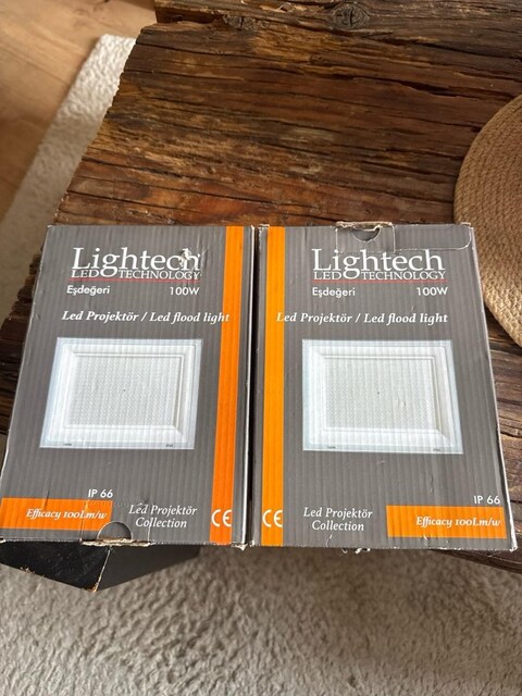led projektör 100w beyaz renk