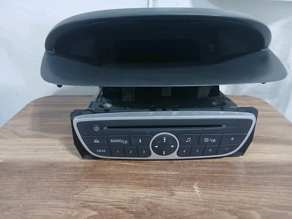 RENAULT FLUENCE ORJİNAL RADYO CD PLAYER - 2