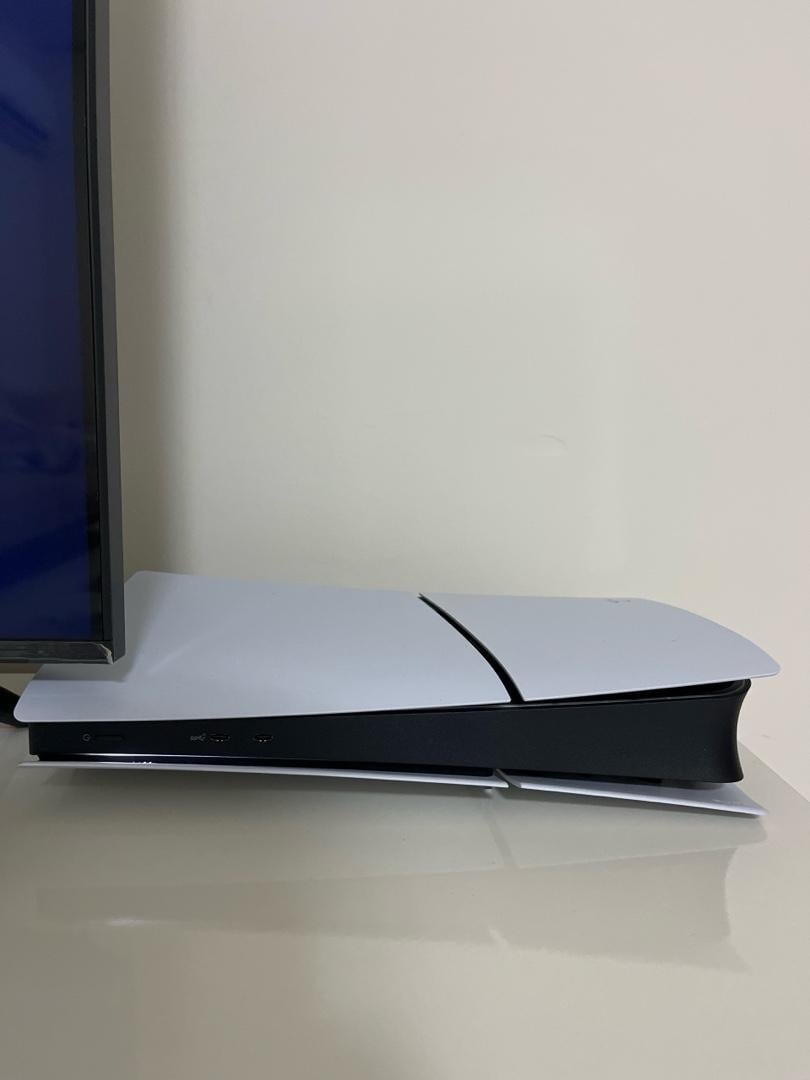 SONY PLAYSTATİON 5 825 GB