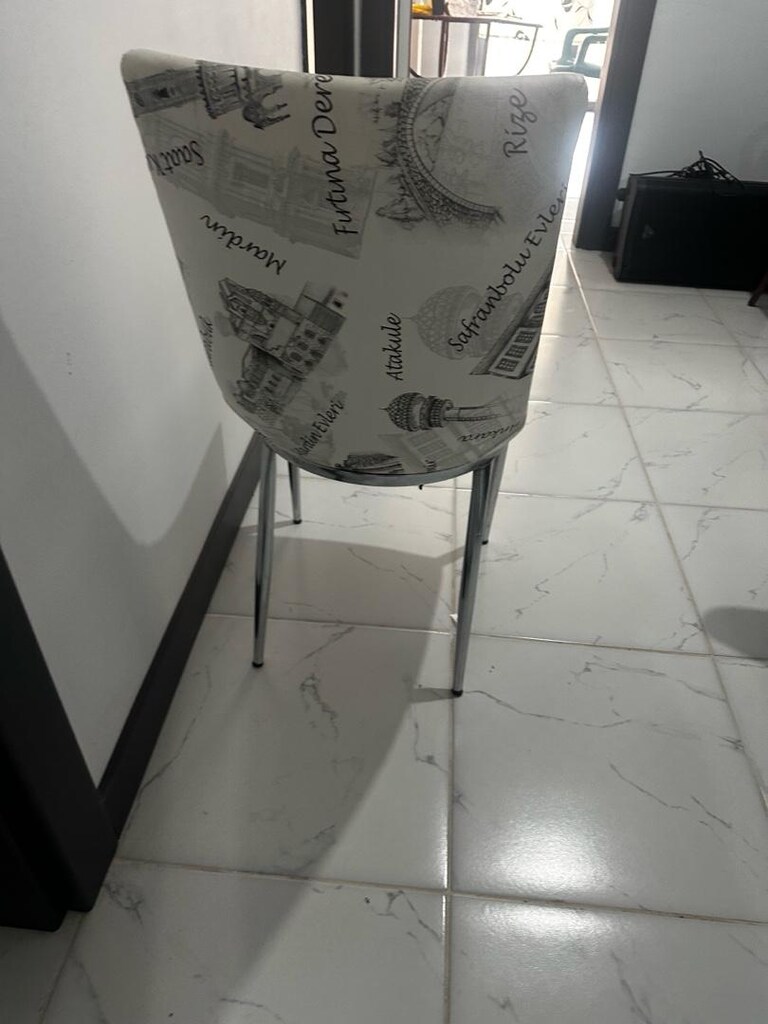4 adet sandalye - 4