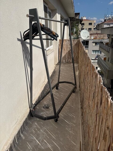 Tekerlekli Kıyafet Askısı