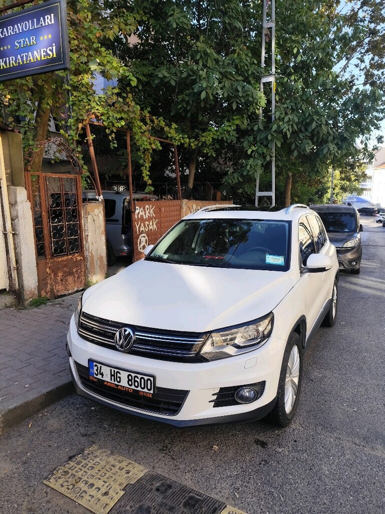 wolksvargen 2012 tiguan - 13