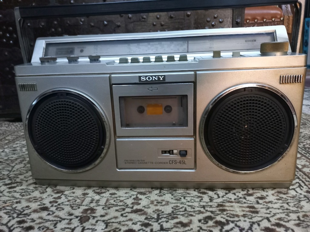 SONY Radyo Teyp - 2