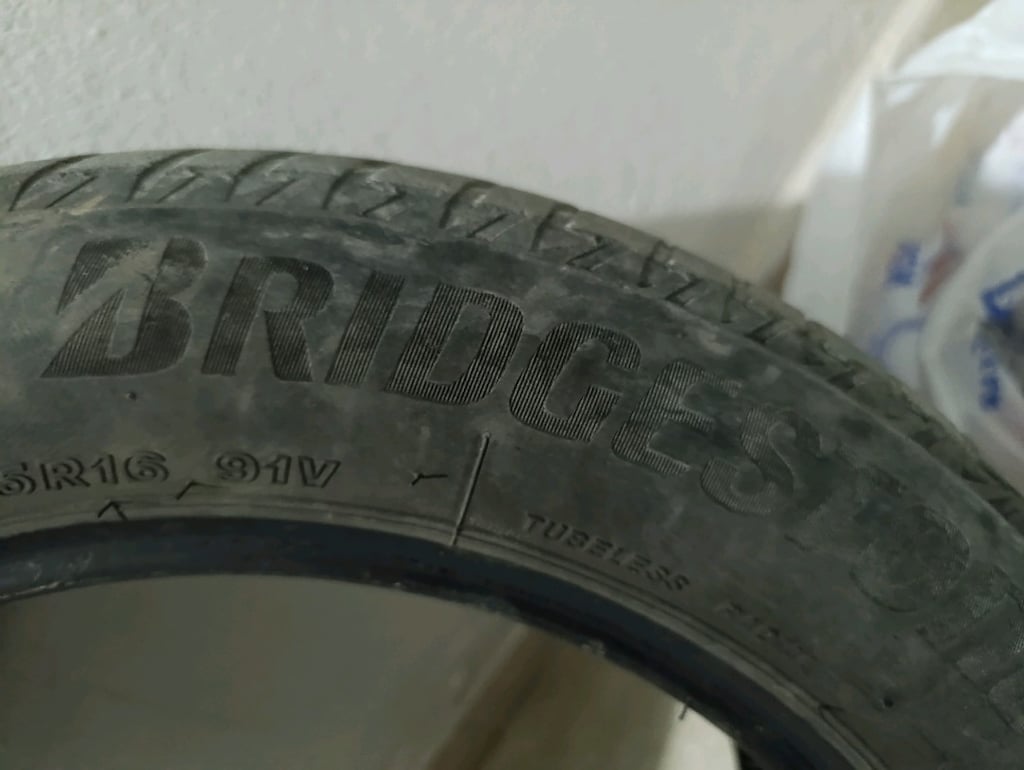 205 55 16 Yaz lastigi 4 adet bridgestone - 4