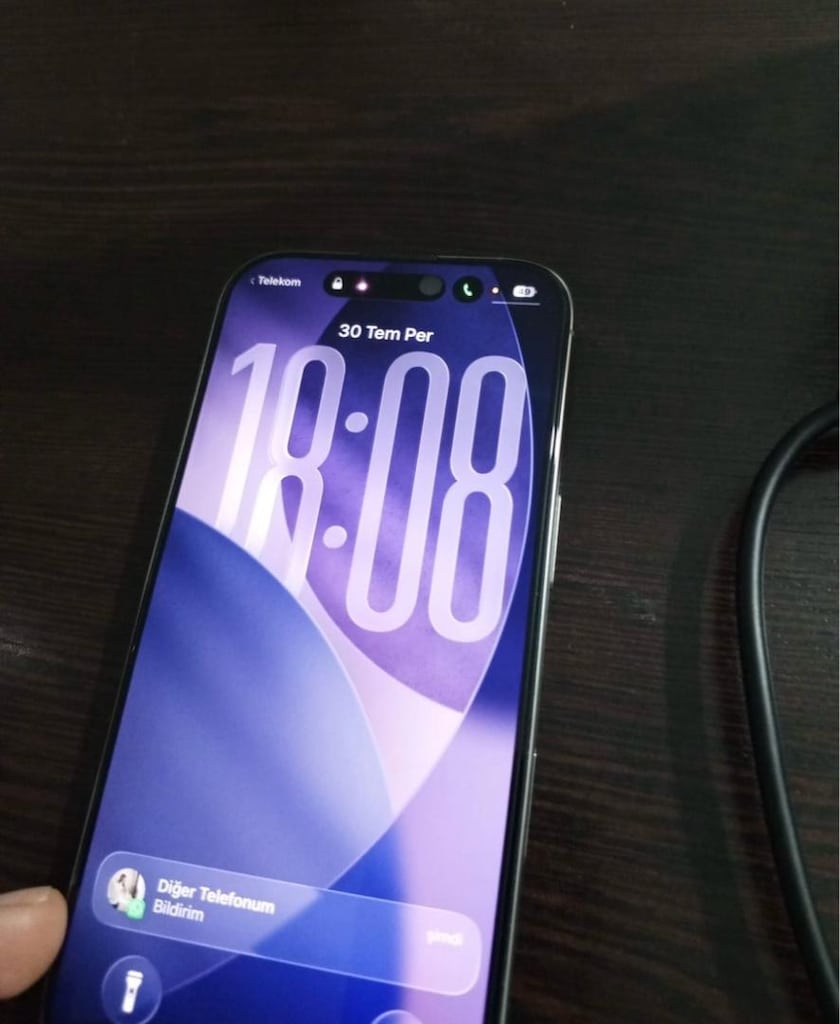 iPhone 16 pro - 3