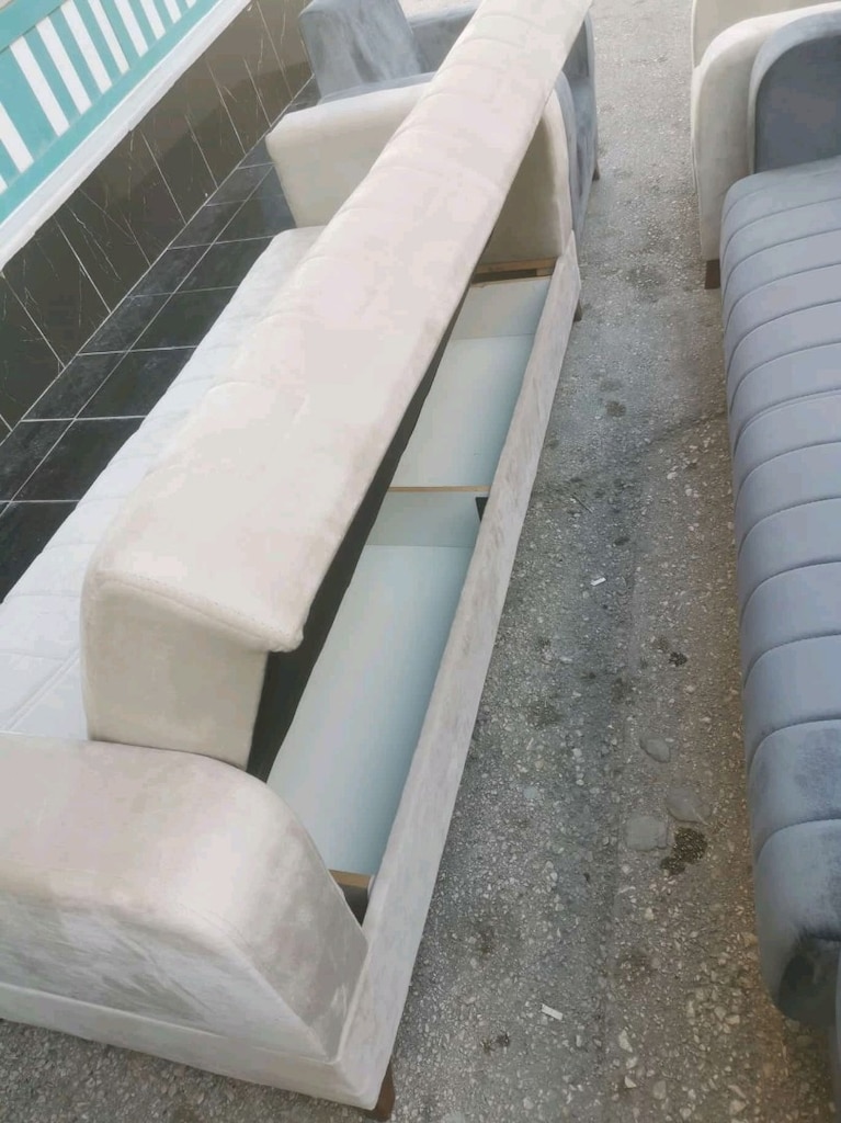 koltuk takımı bu ürün aynısından 2 takım var - 4