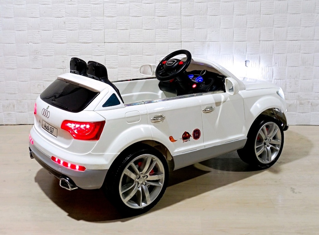 Akülü araba 12 volt lisans lı Audi Q7 kumandalı - 5