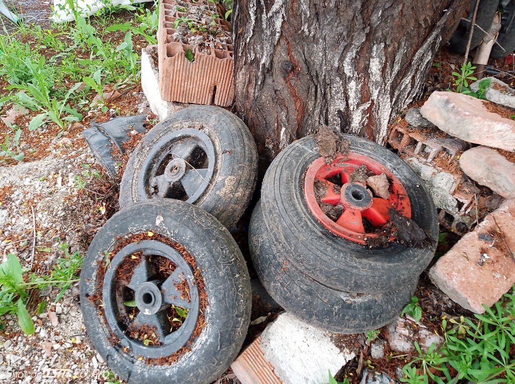 şişme veya dolma çapa motoru tekeri 750 TL veya el arabasi tekeri - 6
