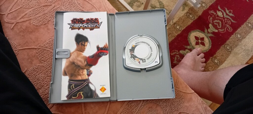 TEKKEN DARK RESURRECTİON= SONY PSP= KİTAPÇIK= ALMANCA - 2