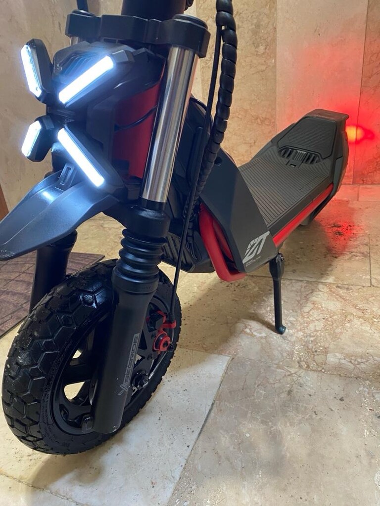 SEGWAY ZT3 PRO SCOOTER - 6