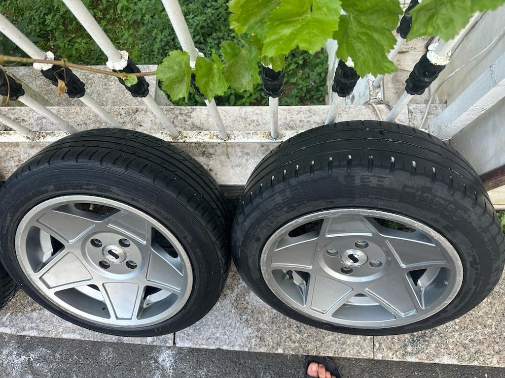 Wiper ÇELİKJANT lastik takımı 1.Adet Contiental 185 55 15 1.Adet Falkn - 6