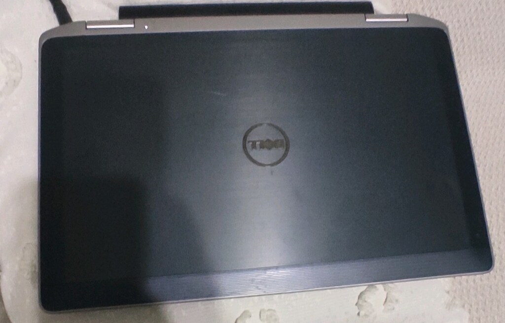 laptop Dell latitude - 3