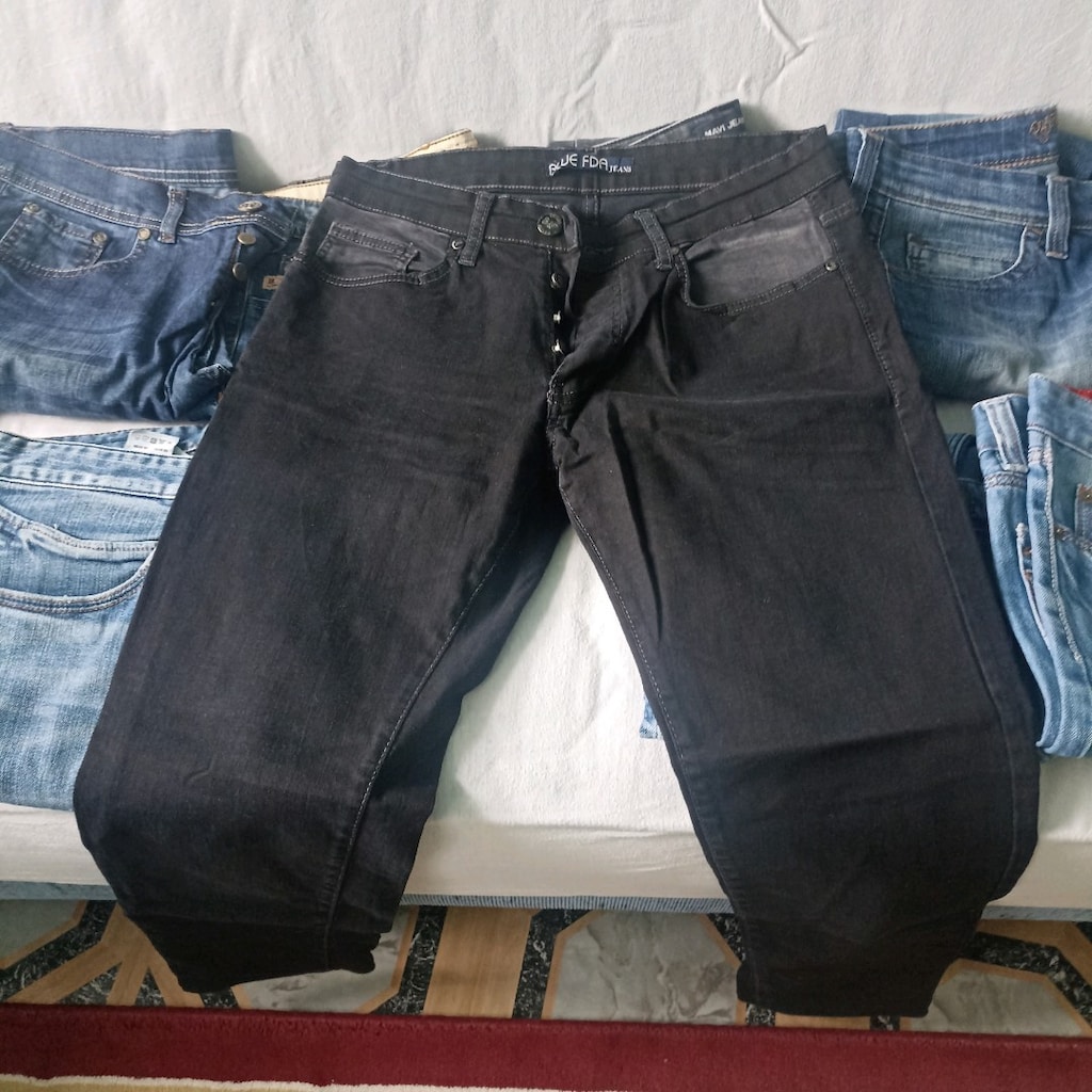 Çeşitli Renklerde ,sıfır ve Az kullanılmış pantolonlar - 8