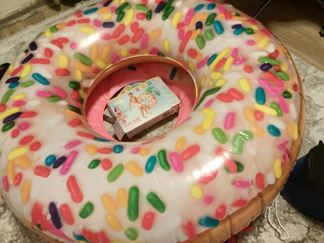 donut yetişkin boy deniz simidi