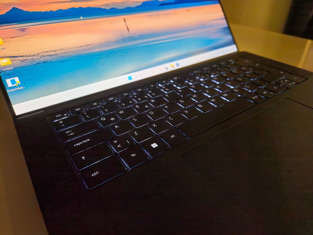DELL XPS 15 9530+ İ7 13.NESİL + RTX 4050 EKRAN KARTLI - 2