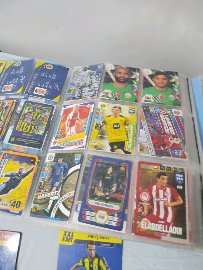 PANİNİ FIFA 365 kartları 2022 Adrenalyn - 4