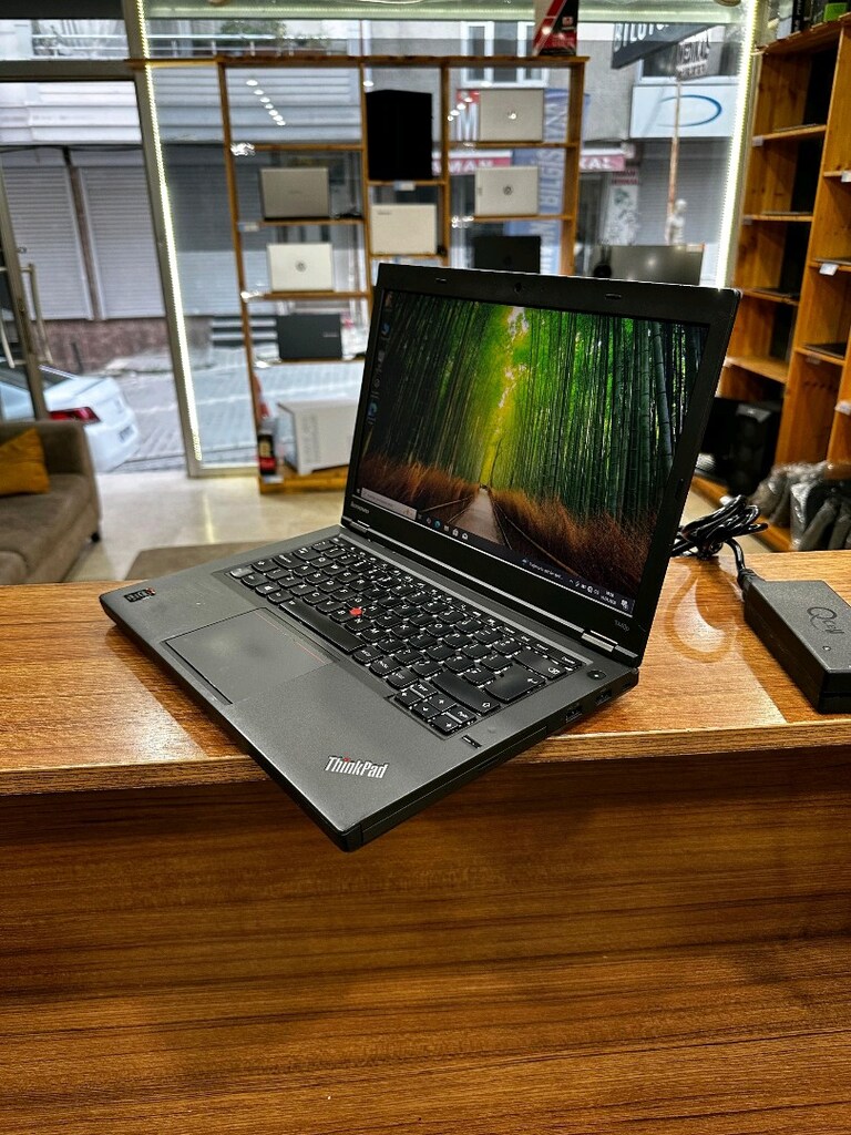 Lenovo Thinkpad İ5 İşlemci 8 GB RAM 256 GB SSD Işıklı Klavye - 3