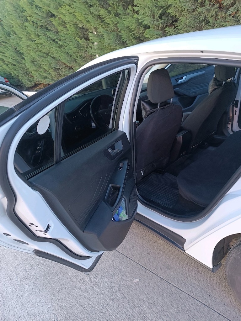 Ford FOCUS - 11
