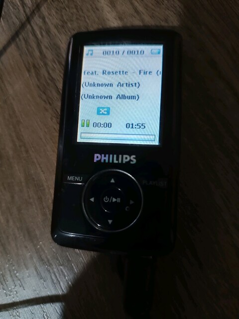 Philips GoGear 2GB MP3 WMA Dijital Flash Medya Müzik Çalar ve Radyo